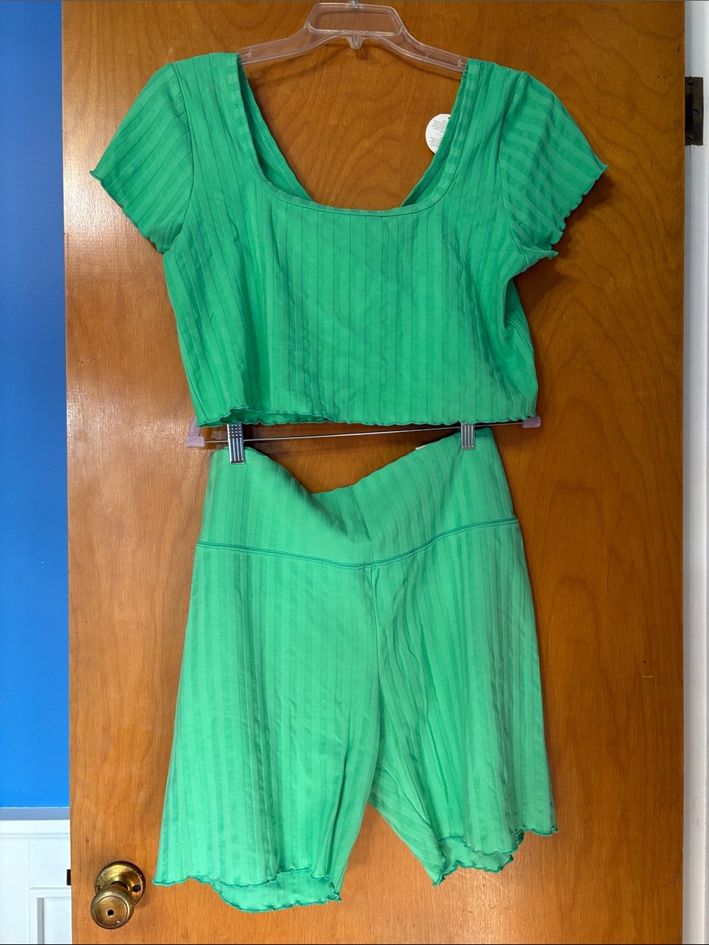 NWT aerie Ribbed Scoop Crop Top & High-Waist Bike Shorts Set in Bright Green